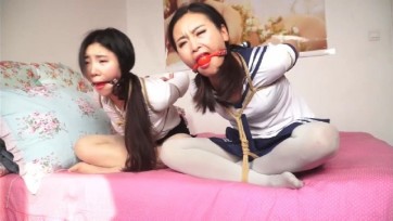 【逍遥】#绳狱系列#《耻辱师生恋》（下集）女教师和女学生一起被男主捆绑，各种耻辱花式虐嘴。