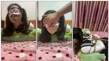 美女老婆脚穿白袜被驷马绑在床上，日本经典丝巾多重堵嘴（双马尾很可爱）