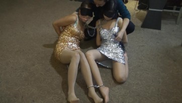 【随心】双人镣铐 花样繁多的调叫 70分钟折磨