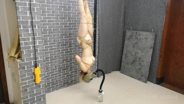 【随心原创】鹿野 后手观音 四层丝袜套头 倒吊防毒面具呼吸