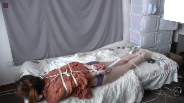 【绳之韵】诗韵花裙、白高跟，重口游戏第三集（GC篇）：白绳驷马，口球，DD塞入+棒棒外用双重刺激，强制GC，重口凌辱、TJ邻家风骚、白皙少妇，美妙的挣扎与呻吟