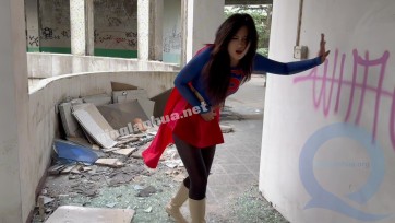 【比尔工作室】两变态TD攻击女超人的裆部弱点