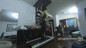 【kilo】跑步机上的直臂紧缚调教