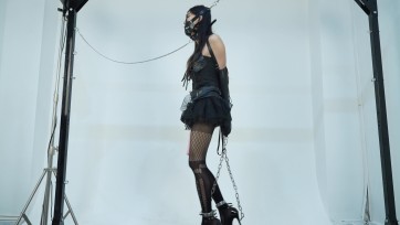 【四季屋】《跑步机系列》伪娘跑步机训练 单手套+镣铐+棒子+口球