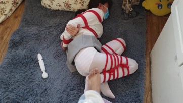 【小九与晴子】【兽缚】【日式紧缚加折腿】【白丝】