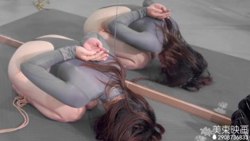 【美束映画】乔乔，赤脚连体衣，欲漏不漏，还是很诱惑吸引人的