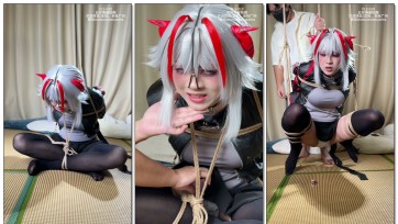 【夜之城工作室】粥批男娘coser主播来绳屋体验，鼻钩棒棒桃缚tk轮番折磨，出了好多水，最后被捆着开了直播间，吊起来转圈圈，还被品尝了玉足