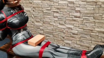 【一绳所爱】两女侠被酷刑折磨