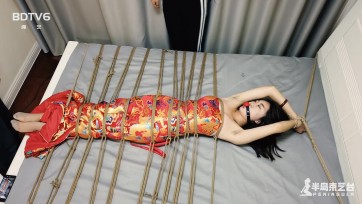 【半岛束艺台】【堵】【挠】  美国用户定拍：布玛绚丽旗袍床挠