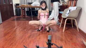 【媚娘工作室】被羞耻调教的女领导1