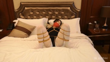 【随心原创】新模嘉文 气质美女 丰满的甜妹试镜 白丝体操服挠痒 敏感至极