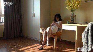 【半岛束艺台】苦逼劫匪帮助被劫女孩上厕所