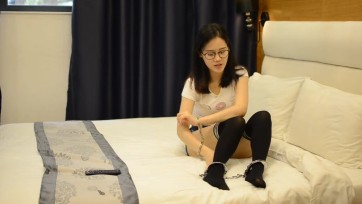 【阿木原创】一小时,超纯美女镣铐特辑,脚玩年铐铐铐