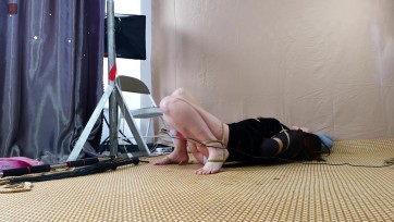 【绳之韵】美脚妹子瑶瑶虎年露个脸，第二集：鞭因、震倒、软瘫，闷骚妹子的极速GC以及痛快交织的强高游戏，痉挛的瑶瑶