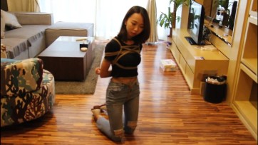 【阿木原创】樱桃小嘴口水直流！~【模特的第一次尝试】 ~ 甜美女神的捆绑【羞涩堵嘴】