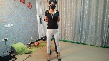 【束缘阁】短发 女第一次驷马捆绑
