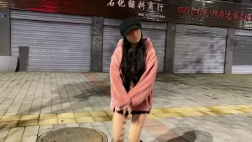 【FXX】腿部穿入zentai饭后小步，说好的只是散散步，你为什么带这个出门=。=