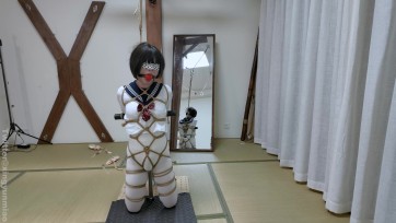 【鹿角与猫爪】《雌堕的舞蹈生Ⅳ》今天的训练任务是：钢管架折腿跪立直臂拘束，菱缚绳衣股绳，上吊前拉被迫直立挺腰，绞刑，绷带包头，塑料袋呼控，双棒夹击榨汁