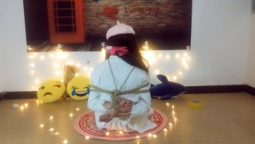 【嗷大喵】黑丝高跟短裙捆绑堵嘴