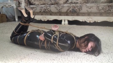 【逍遥】约拍李然 胶衣捆绑挣扎