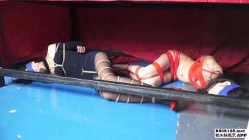 【逍遥】《台下有人02》原配去抓小三的时候，千万不要自己一个人去。否则被蒙眼堵嘴捆绑的会是她自己。