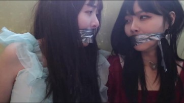 【咬人猫原创】强盗闯进酒店，对两位住店的小姐姐实施绑架