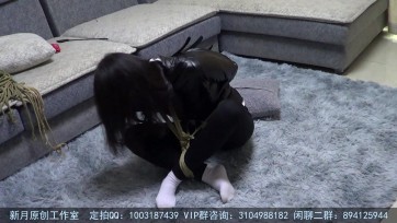 【新月原创】【佳怡】可爱白袜拘束衣 盘腿驷马打屁股